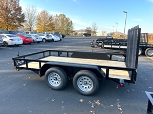 Utility trailer 12ft 7GVWR Spring Assist Gate  Utility trailer 12ft 7GVWR Spring assist gate Brakes on all four wheels 