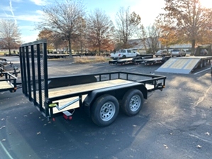 Utility trailer 12ft 7GVWR Spring Assist Gate